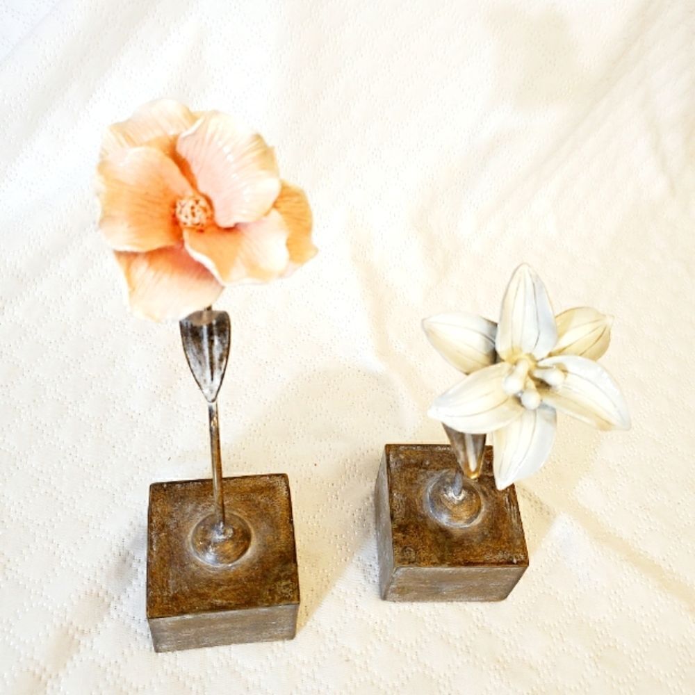 Flowers Table Decor Accent Pieces NWOT